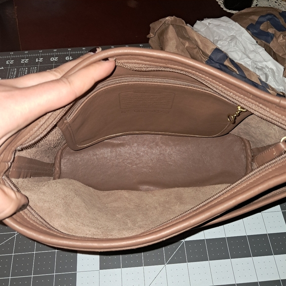 Authentic Vintage Coach Worth Bag, Cocoa Brown - Picture 11 of 11